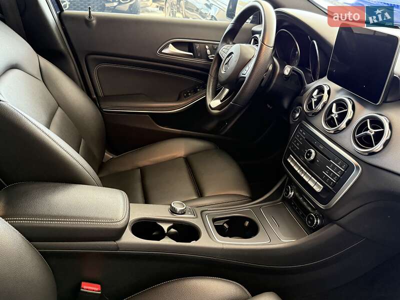 Внедорожник / Кроссовер Mercedes-Benz GLA-Class 2019 в Одессе