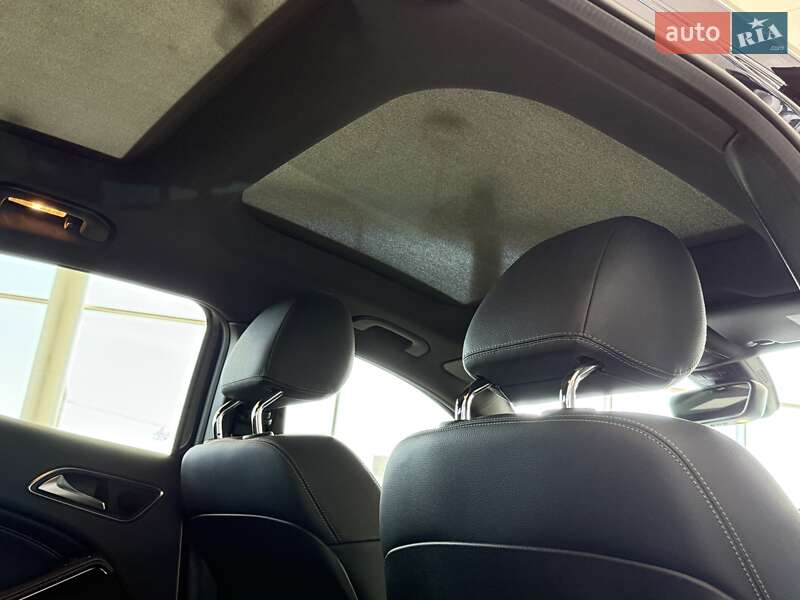 Внедорожник / Кроссовер Mercedes-Benz GLA-Class 2019 в Одессе