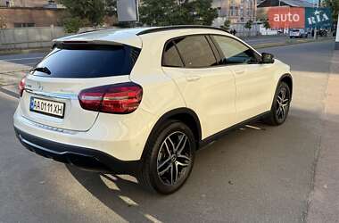 Внедорожник / Кроссовер Mercedes-Benz GLA-Class 2017 в 