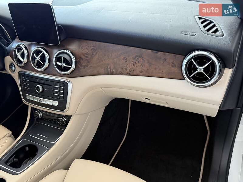 Внедорожник / Кроссовер Mercedes-Benz GLA-Class 2019 в Одессе