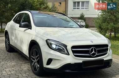 Позашляховик / Кросовер Mercedes-Benz GLA-Class 2015 в 