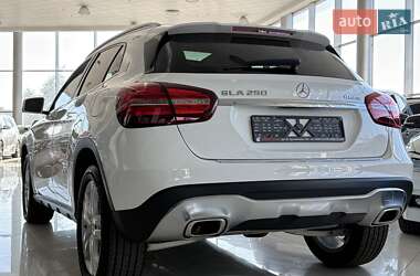 Внедорожник / Кроссовер Mercedes-Benz GLA-Class 2019 в 