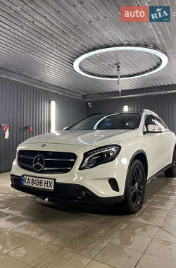Mercedes-Benz GLA-Class 2015
