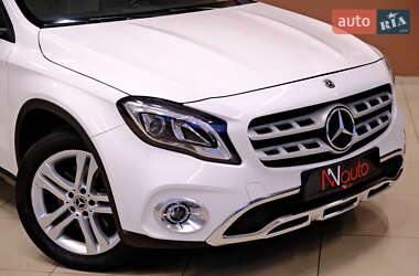 Позашляховик / Кросовер Mercedes-Benz GLA-Class 2018 в 