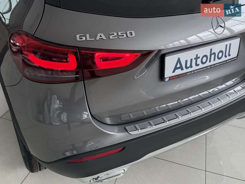 Внедорожник / Кроссовер Mercedes-Benz GLA-Class 2022 в Одессе
