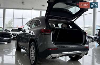 Внедорожник / Кроссовер Mercedes-Benz GLA-Class 2022 в 