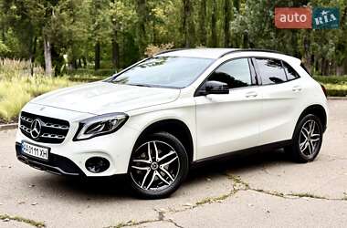 Внедорожник / Кроссовер Mercedes-Benz GLA-Class 2017 в 