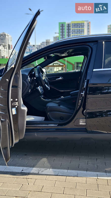 Позашляховик / Кросовер Mercedes-Benz GLA-Class 2016 в Одесі