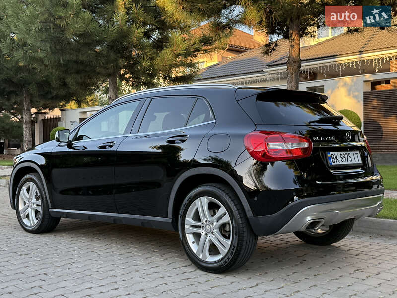 Внедорожник / Кроссовер Mercedes-Benz GLA-Class 2014 в Одессе
