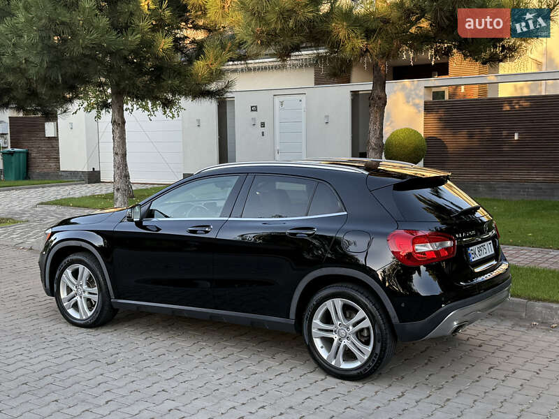 Внедорожник / Кроссовер Mercedes-Benz GLA-Class 2014 в Одессе