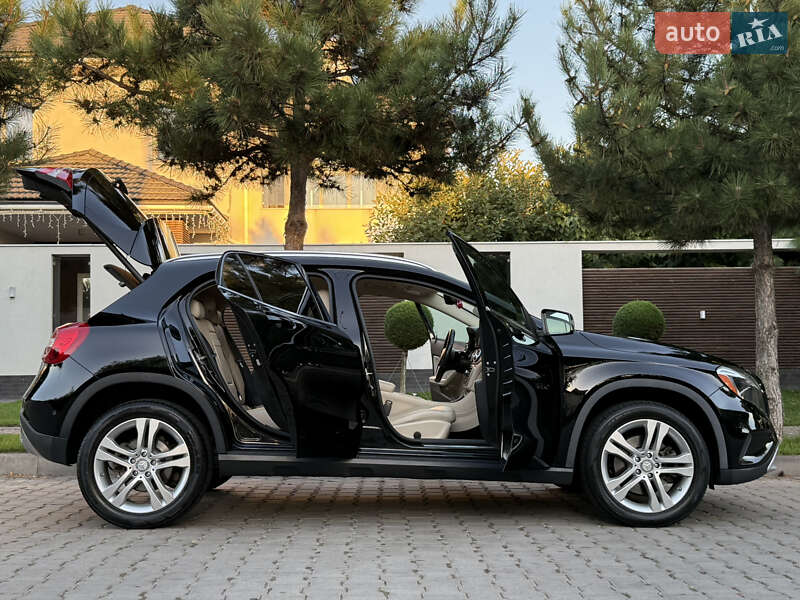 Внедорожник / Кроссовер Mercedes-Benz GLA-Class 2014 в Одессе