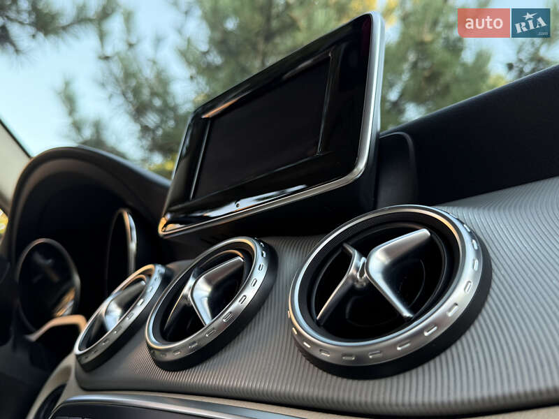 Внедорожник / Кроссовер Mercedes-Benz GLA-Class 2014 в Одессе
