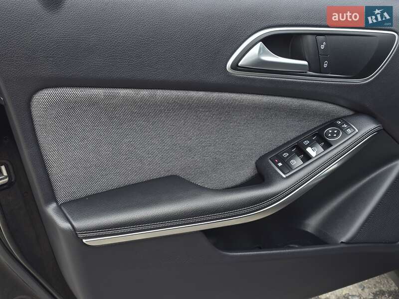 Позашляховик / Кросовер Mercedes-Benz GLA-Class 2014 в Хмельницькому