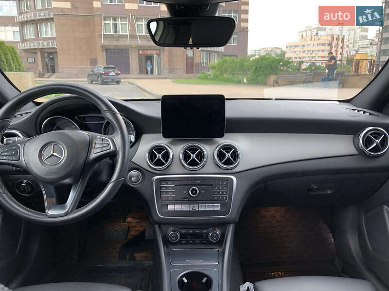 Внедорожник / Кроссовер Mercedes-Benz GLA-Class 2017 в Киеве фото 17 Внедорожник / Кроссовер Mercedes-Benz GLA-Class 2017 в Киеве
