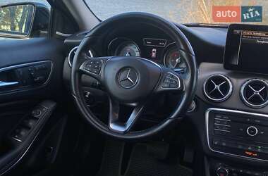 Позашляховик / Кросовер Mercedes-Benz GLA-Class 2016 в 