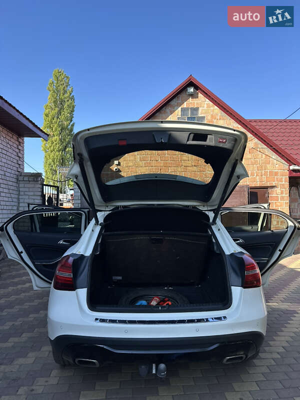 Позашляховик / Кросовер Mercedes-Benz GLA-Class 2017 в П'ятихатках