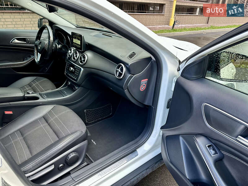 Позашляховик / Кросовер Mercedes-Benz GLA-Class 2015 в Києві