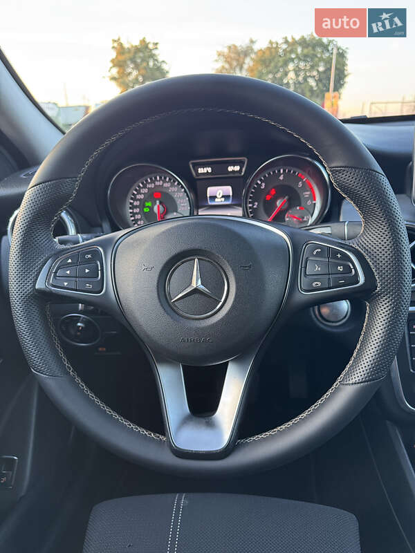 Внедорожник / Кроссовер Mercedes-Benz GLA-Class 2016 в Одессе