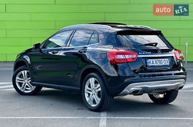 Позашляховик / Кросовер Mercedes-Benz GLA-Class 2016 в  фото 25 Позашляховик / Кросовер Mercedes-Benz GLA-Class 2016 в