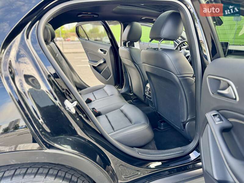 Внедорожник / Кроссовер Mercedes-Benz GLA-Class 2016 в Киеве фото 44 Внедорожник / Кроссовер Mercedes-Benz GLA-Class 2016 в Киеве