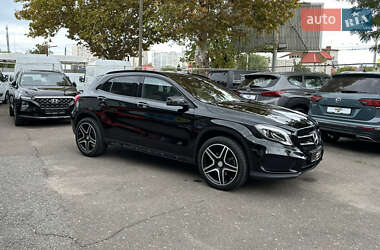 Позашляховик / Кросовер Mercedes-Benz GLA-Class 2017 в 