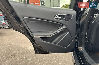 Позашляховик / Кросовер Mercedes-Benz GLA-Class 2017 в 