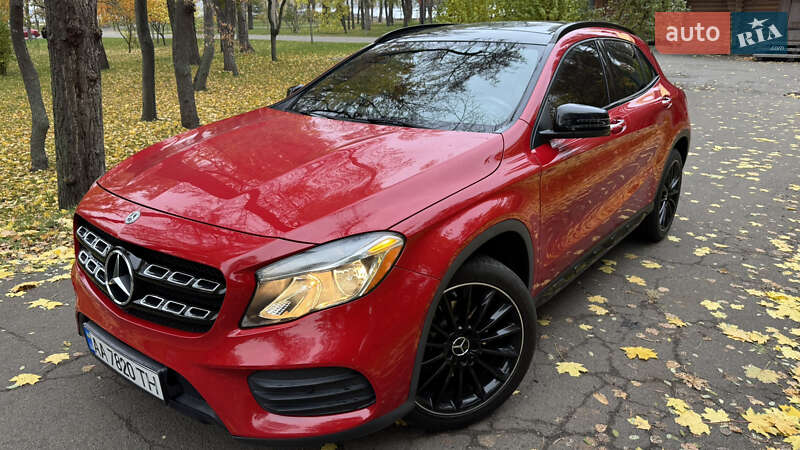Позашляховик / Кросовер Mercedes-Benz GLA-Class 2019 в Києві