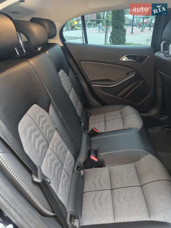 Внедорожник / Кроссовер Mercedes-Benz GLA-Class 2017 в Черновцах