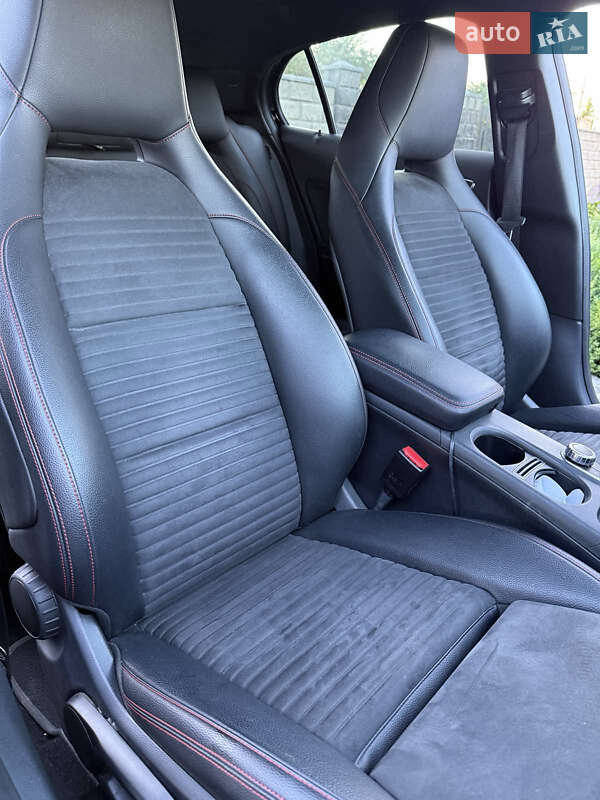 Внедорожник / Кроссовер Mercedes-Benz GLA-Class 2017 в Киеве фото 8 Внедорожник / Кроссовер Mercedes-Benz GLA-Class 2017 в Киеве