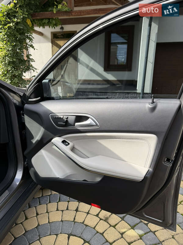 Позашляховик / Кросовер Mercedes-Benz GLA-Class 2014 в Львові фото 9 Позашляховик / Кросовер Mercedes-Benz GLA-Class 2014 в Львові