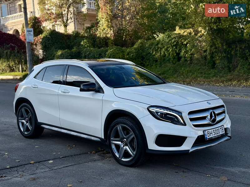 Mercedes-Benz GLA-Class 2015 Mercedes-Benz GLA-Class 2015