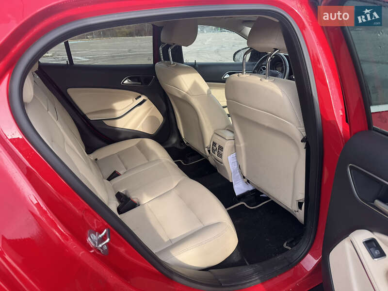 Внедорожник / Кроссовер Mercedes-Benz GLA-Class 2019 в Киеве фото 7 Внедорожник / Кроссовер Mercedes-Benz GLA-Class 2019 в Киеве