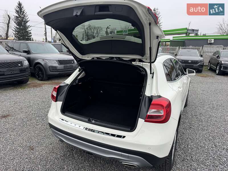 Внедорожник / Кроссовер Mercedes-Benz GLA-Class 2016 в Тернополе