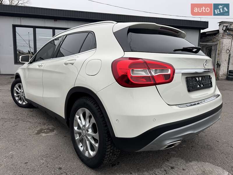 Внедорожник / Кроссовер Mercedes-Benz GLA-Class 2016 в Тернополе