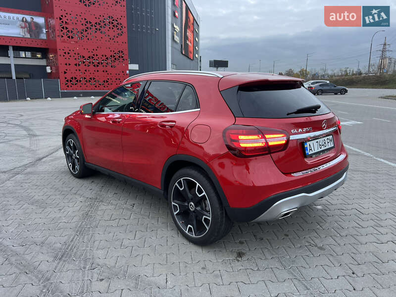 Позашляховик / Кросовер Mercedes-Benz GLA-Class 2019 в Києві фото 3 Позашляховик / Кросовер Mercedes-Benz GLA-Class 2019 в Києві