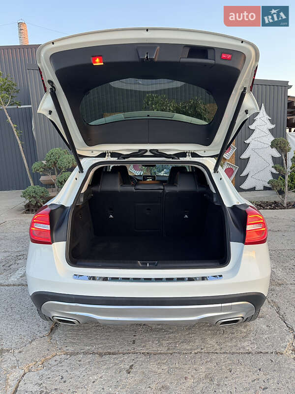 Позашляховик / Кросовер Mercedes-Benz GLA-Class 2016 в Одесі фото 6 Позашляховик / Кросовер Mercedes-Benz GLA-Class 2016 в Одесі