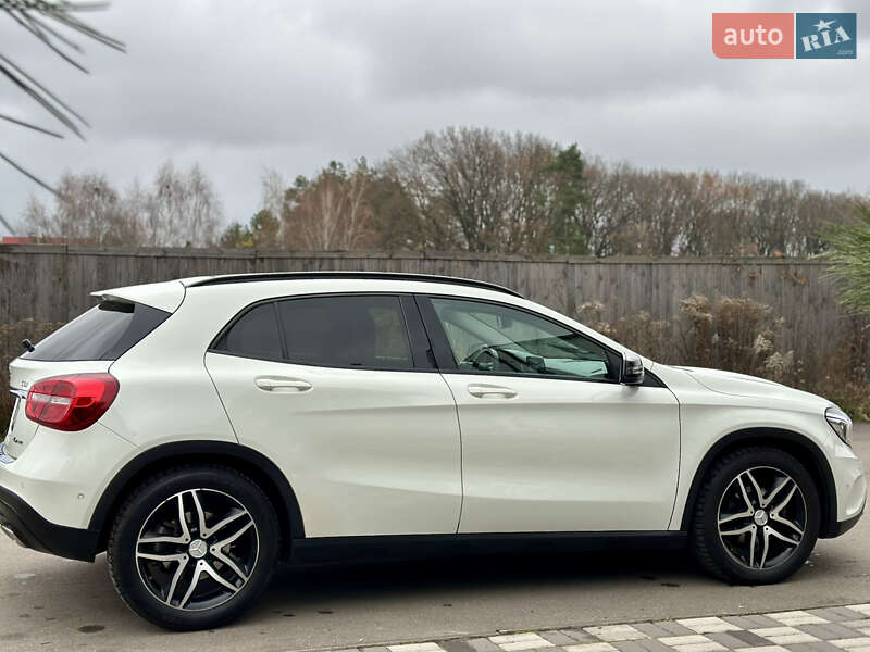 Позашляховик / Кросовер Mercedes-Benz GLA-Class 2015 в Києві