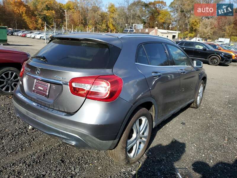 Позашляховик / Кросовер Mercedes-Benz GLA-Class 2015 в Львові фото 3 Позашляховик / Кросовер Mercedes-Benz GLA-Class 2015 в Львові