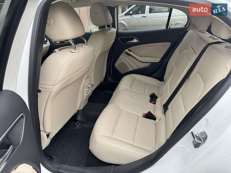 Позашляховик / Кросовер Mercedes-Benz GLA-Class 2018 в Харкові фото 4 Позашляховик / Кросовер Mercedes-Benz GLA-Class 2018 в Харкові