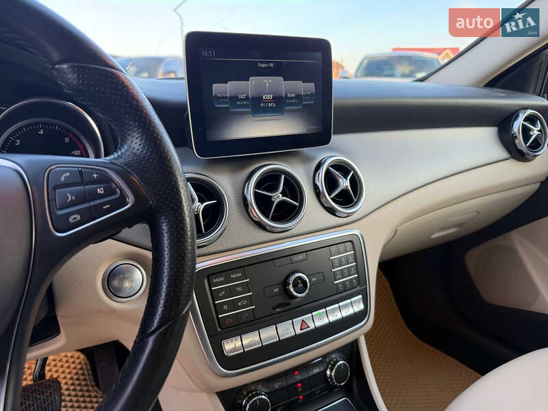 Позашляховик / Кросовер Mercedes-Benz GLA-Class 2017 в Стрию