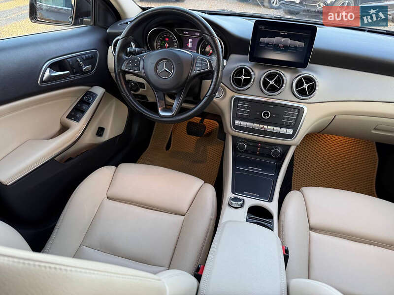 Позашляховик / Кросовер Mercedes-Benz GLA-Class 2017 в Стрию