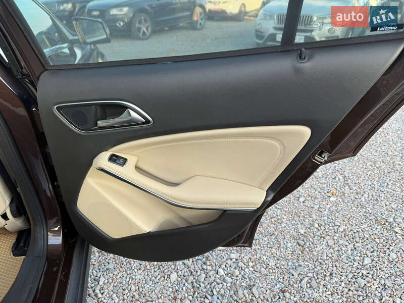 Позашляховик / Кросовер Mercedes-Benz GLA-Class 2017 в Стрию