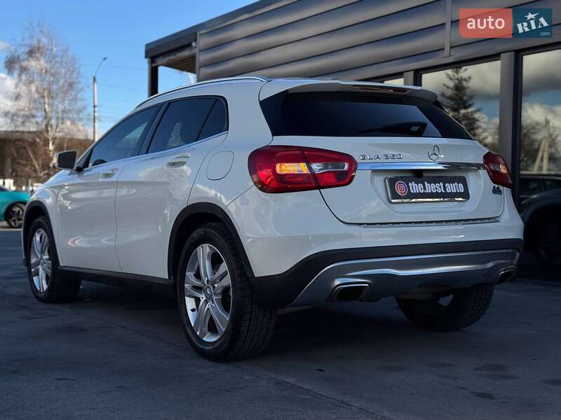 Внедорожник / Кроссовер Mercedes-Benz GLA-Class 2015 в Ровно