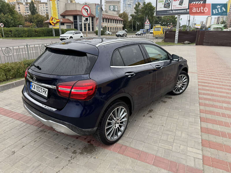 Внедорожник / Кроссовер Mercedes-Benz GLA-Class 2017 в Киеве