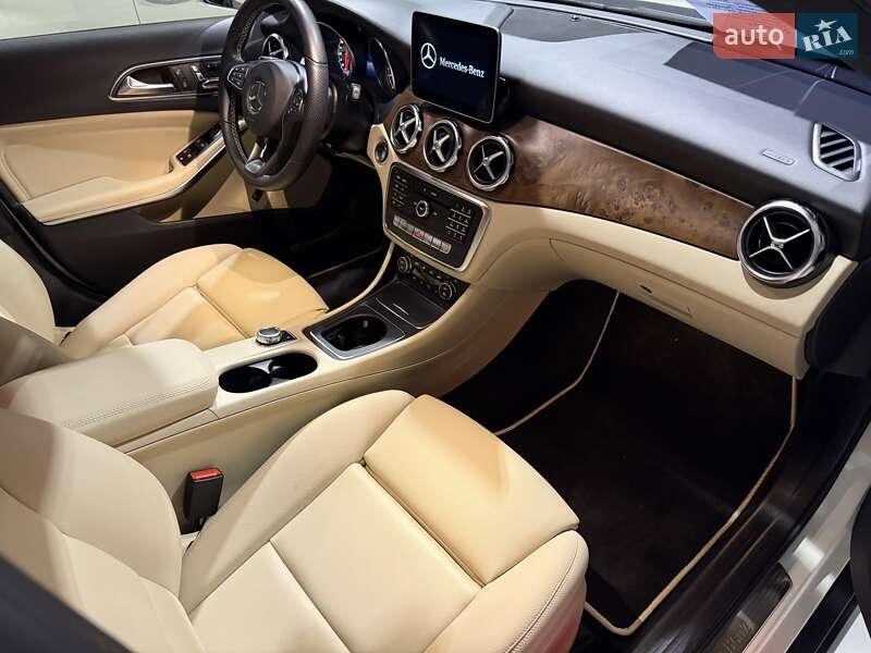 Внедорожник / Кроссовер Mercedes-Benz GLA-Class 2019 в Одессе