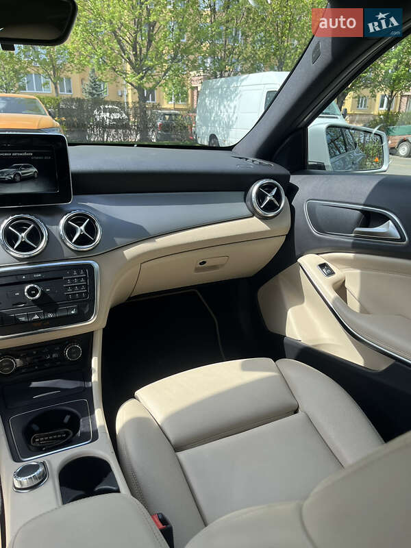 Позашляховик / Кросовер Mercedes-Benz GLA-Class 2015 в Києві