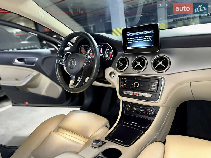 Позашляховик / Кросовер Mercedes-Benz GLA-Class 2017 в Києві