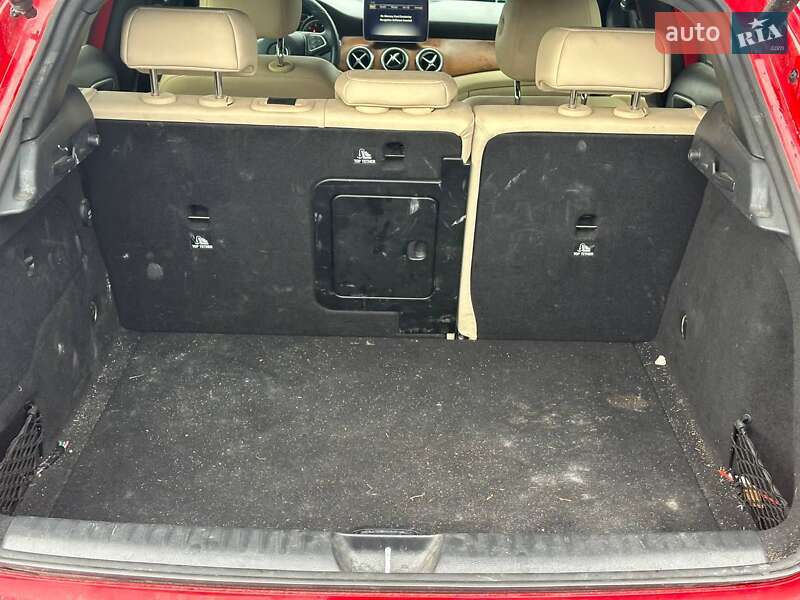 Внедорожник / Кроссовер Mercedes-Benz GLA-Class 2018 в Луцке