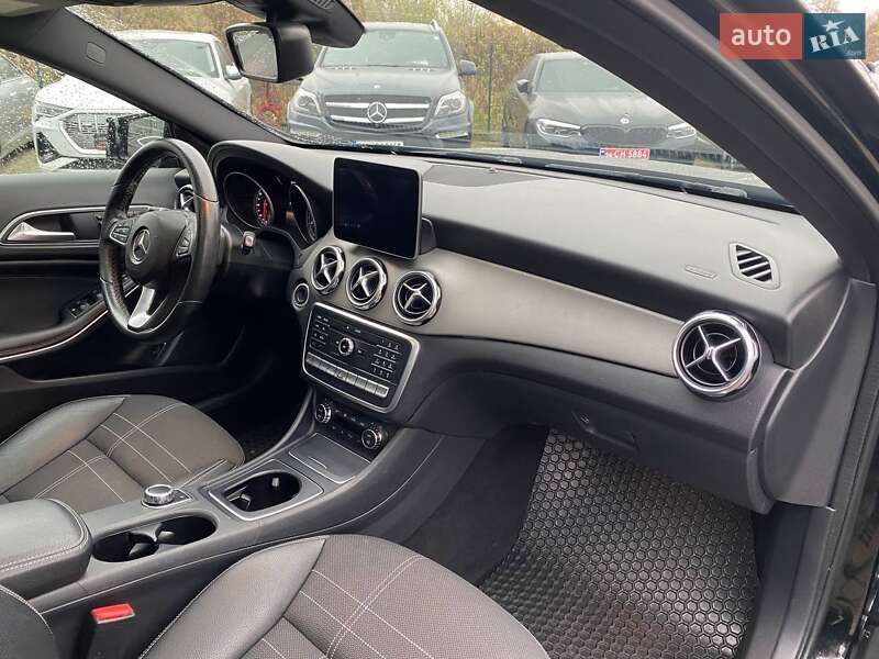 Внедорожник / Кроссовер Mercedes-Benz GLA-Class 2017 в Львове
