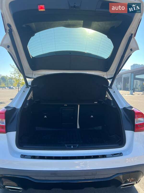 Внедорожник / Кроссовер Mercedes-Benz GLA-Class 2018 в Киеве фото 13 Внедорожник / Кроссовер Mercedes-Benz GLA-Class 2018 в Киеве